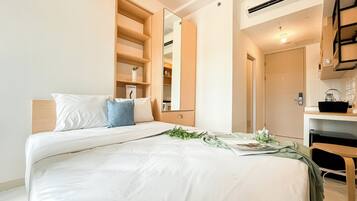 Standard Studio, 1 Bedroom | Bed sheets