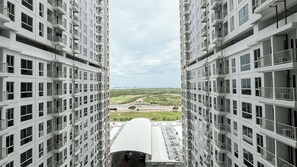 Standard Studio, 1 Bedroom | City view - Cozy Warm Tone Studio At Tokyo Riverside Pik 2 Apartment (Teluknaga)