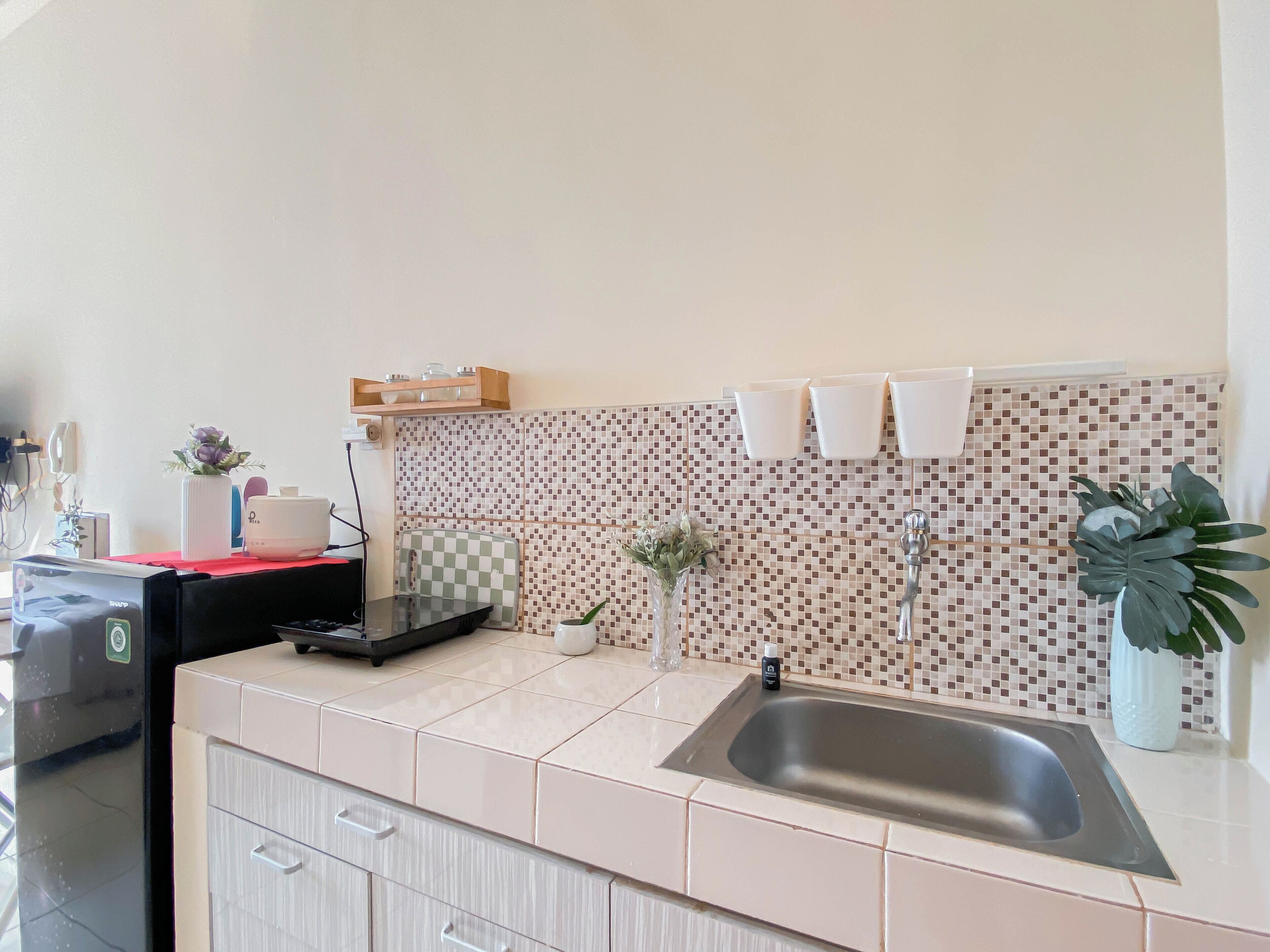 Standard Studio, 1 Bedroom | Private kitchen