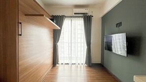 Standard Studio, 1 Bedroom - Warm Tone Studio At Sky House Bsd Apartment (Pagedangan)