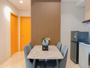 Dining room - Scenic And Homey 2Br At Apartment Capitol Suites Apartment (Jakarta)