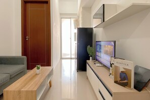 Standard Studio, 1 Bedroom | Living area - Simple Look 1Br At Apartment Vittoria Residence (Jakarta)
