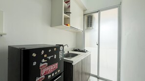 Interior - White Tone 1Br At Vittoria Residence Apartment (Jakarta)