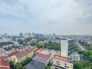 Exterior - Simple Designed And Homey Studio At Apartment Capitol Suites (Jakarta)