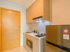 Interior - Cozy Designed Studio At Apartment Capitol Suites (Jakarta)