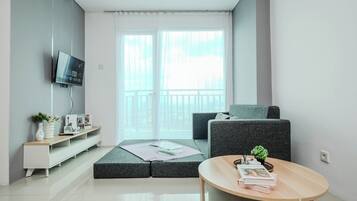 Standard Apartment, 2 Bedrooms | Living area