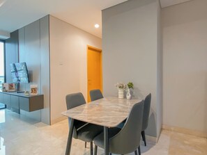 Standard Apartment, 2 Bedrooms | Dining room - Fully Furnished And Elegant 2Br At Apartment Capitol Suites (Jakarta)
