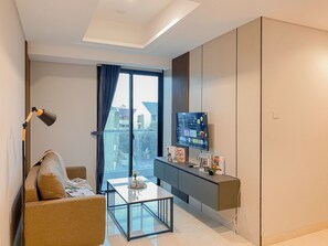 Living area - Fully Furnished 2Br At Apartment Capitol Suites (Jakarta)