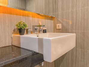 Standard Studio, 1 Bedroom | Bathroom - Scenic And Modern Studio At Apartment Capitol Suites (Jakarta)