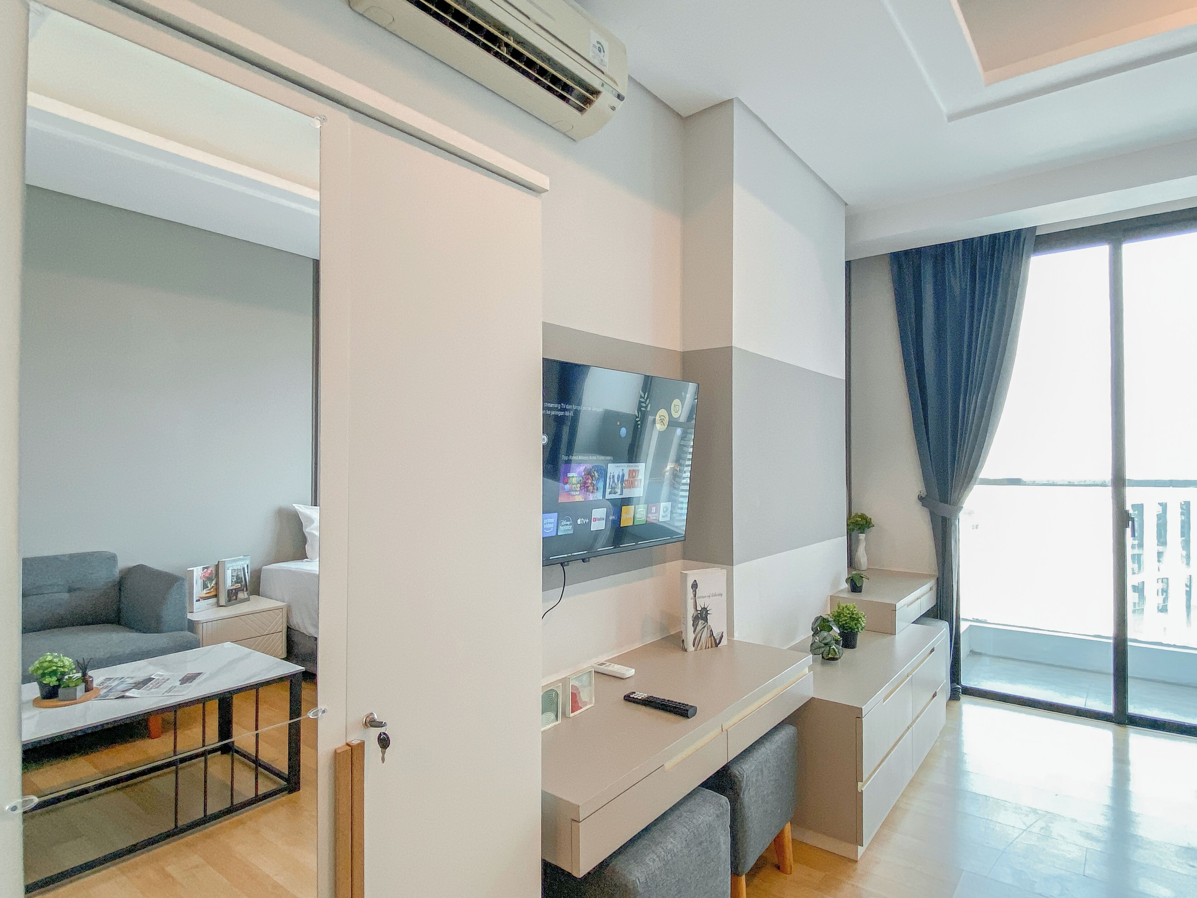 Standard Studio, 1 Bedroom | Living area