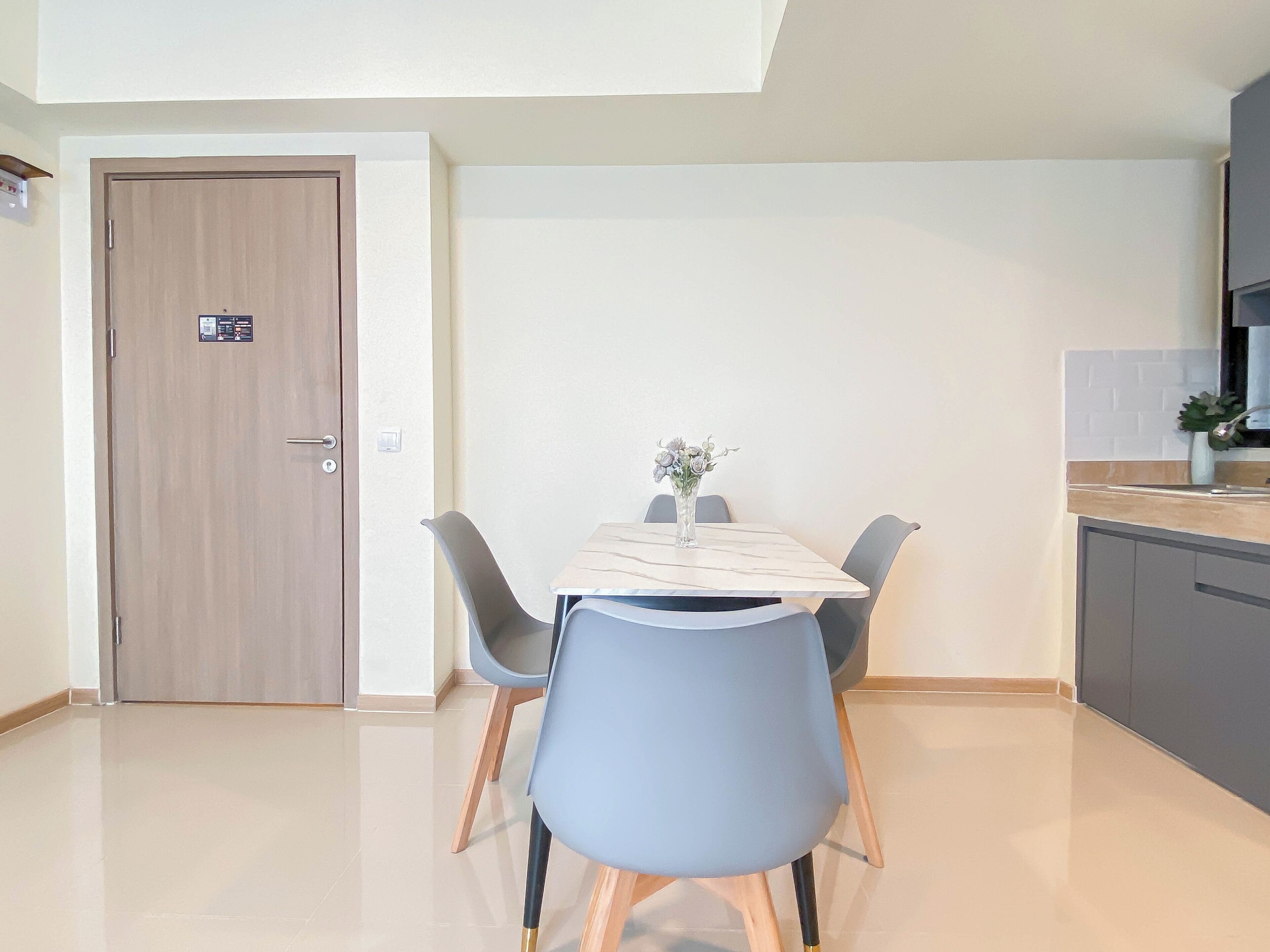 标准公寓, 3 间卧室 | 餐厅