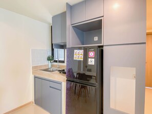Standard Apartment, 3 Bedrooms | Private kitchen - Modern Look 3Br Apartment Meikarta (Cikarang)
