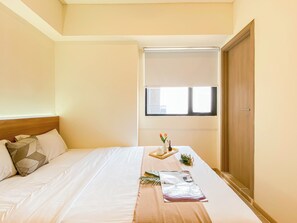 Standard Apartment, 3 Bedrooms - Modern Look 3Br Apartment Meikarta (Cikarang)