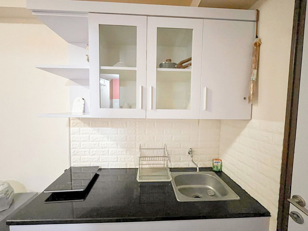 Standard Studio, 1 Bedroom | Private kitchen | Stovetop