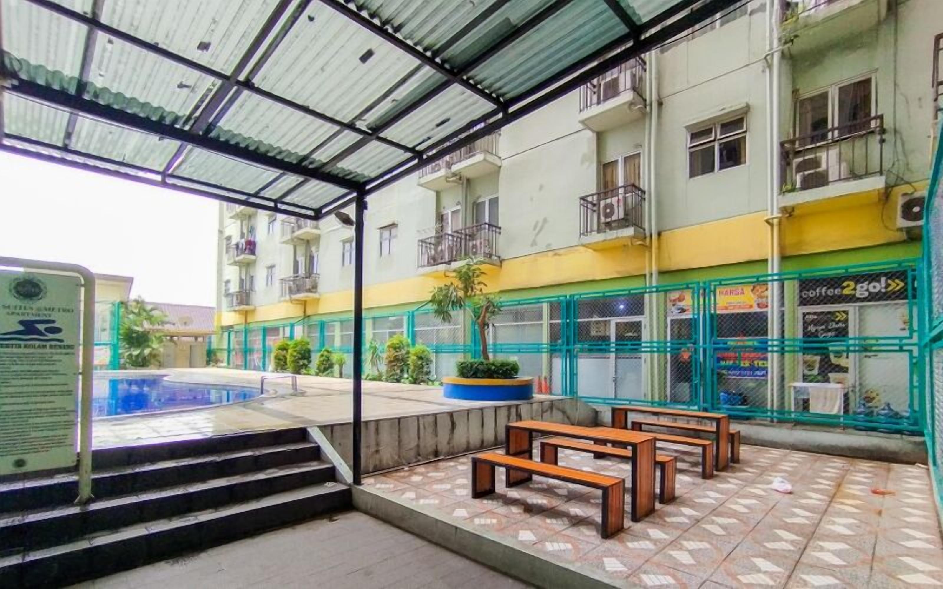 Kolam renang outdoor