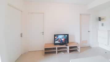 Apartment, 2 Bedrooms | Living room