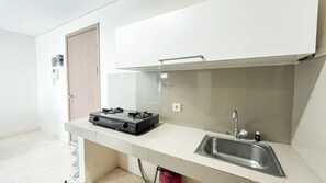 Standard Apartment, 1 Bedroom | Private kitchen - Cozy Stay 1Br At Vittoria Residence (Jakarta)