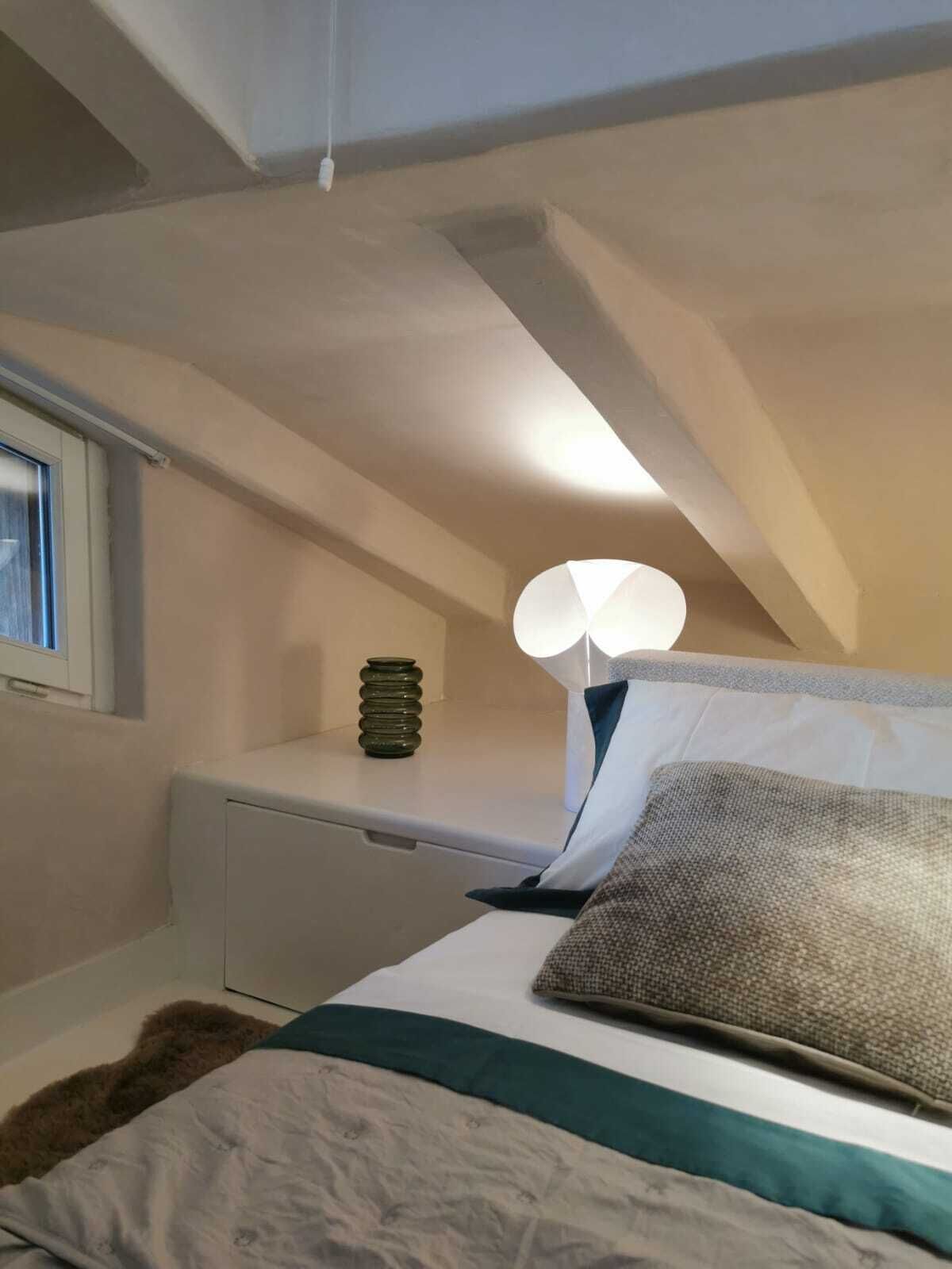 Strykejern/-brett og sengetøy