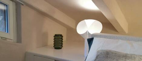 Strykejern/-brett og sengetøy