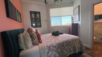 In-room safe, iron/ironing board, travel cot, free WiFi