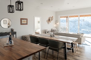 Interior - Methow Valley 3BR Retreat – Methow River Views (Pateros)