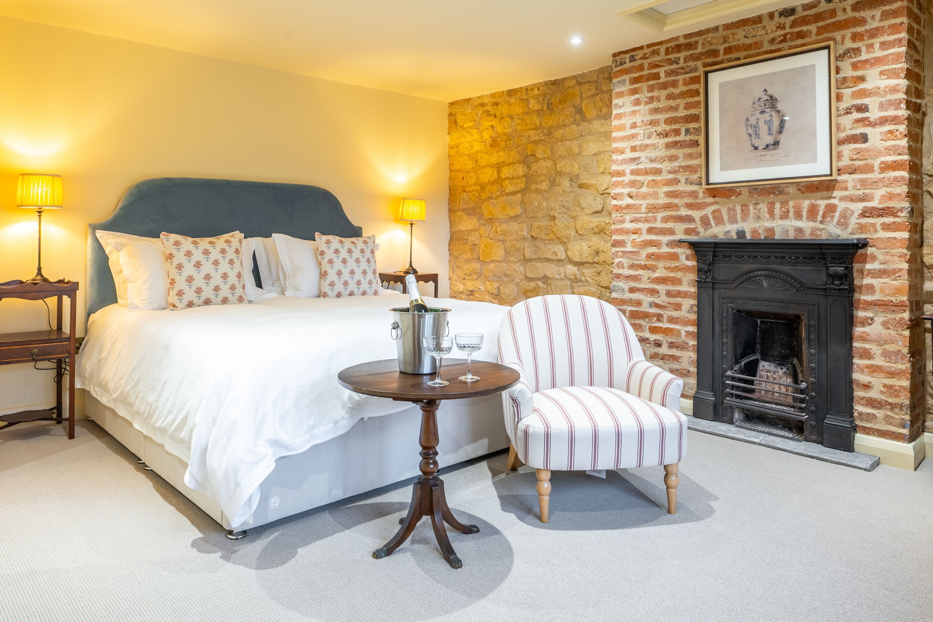 5 bedrooms, iron/ironing board, travel cot, WiFi