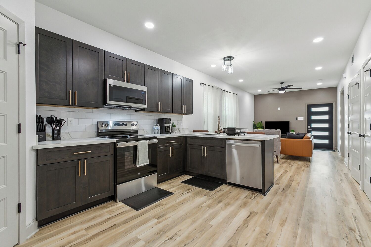 Microwave, oven, stovetop, dishwasher