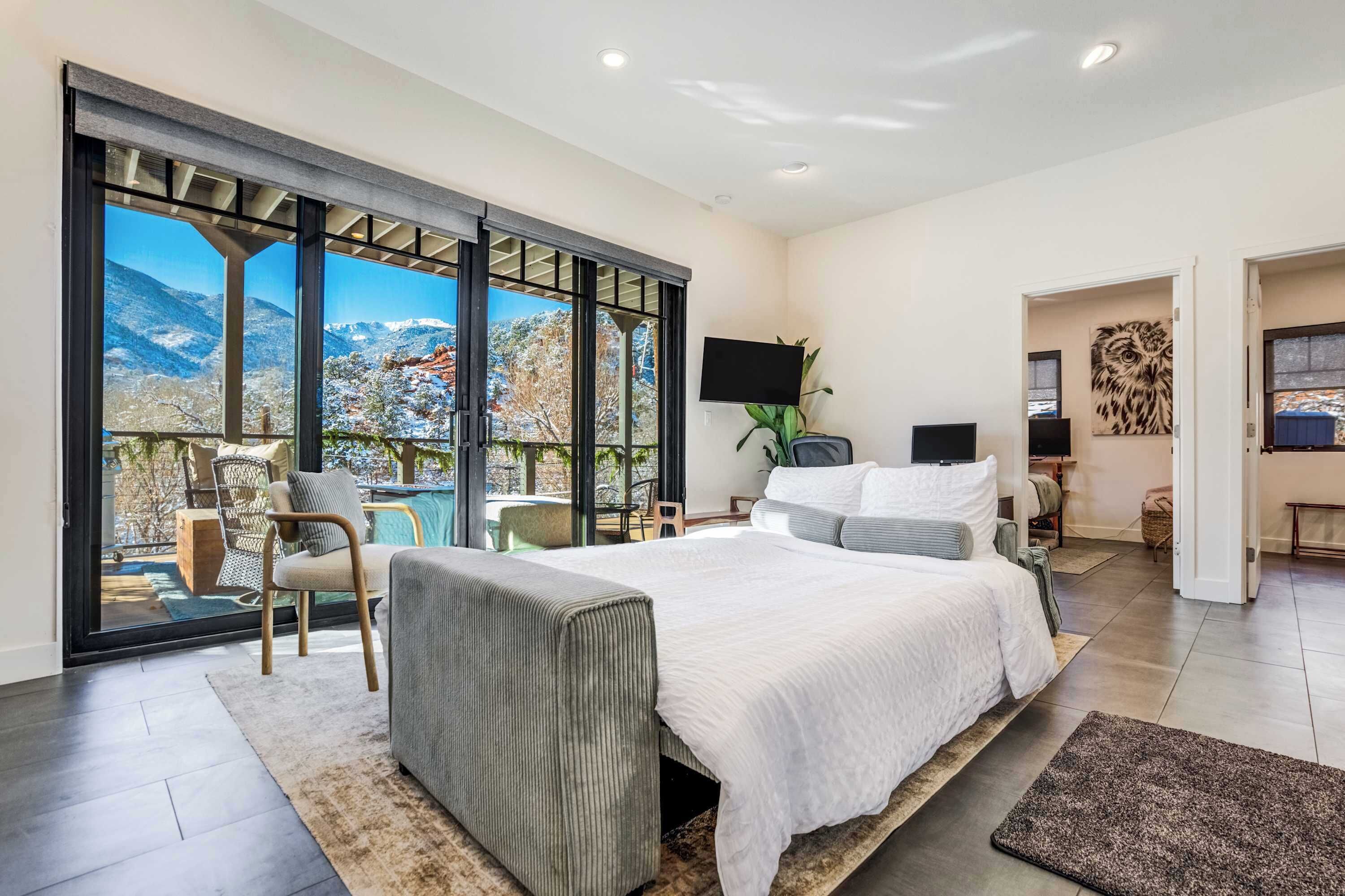 Desk, iron/ironing board, travel crib, WiFi