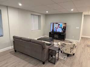 Living area - Brand-new & modern 2 bedrooms and 1.5 baths apt. (Worcester)