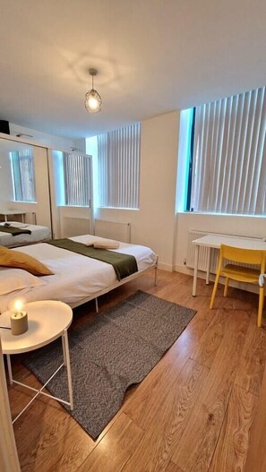 مكواة/لوح كي وواي فاي