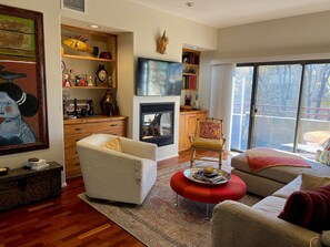 Living area - Impeccably and Cozy 2 BR Condo in Heart of Santa Fe, NM, with Peloton (Santa Fe)