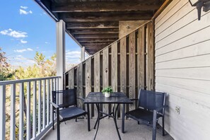 Outdoor dining - Key West Villa 117 (Ocean City)