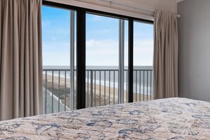 3 bedrooms, iron/ironing board, WiFi, bed sheets - Sea Terrace 801 (Ocean City)