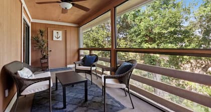 Beautiful 2-Bed/2-Bath Condo in Fernandina Beach - Close to Everything