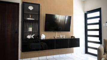 Luxury House, Beachside | Living area