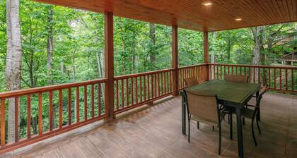 0.9 mile to App stadium, fairly newly built house, 5 bedrooms and 4 bathrooms.