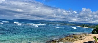 Private Cottage on Gated Estate + 5 Minute Walk to the Beach