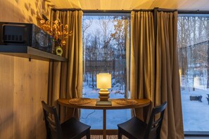 Interior - Romantic Mirrored Cabin w/ Hot Tub & Sauna on 17 Private Acres (New Plymouth)