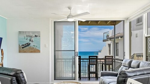 Oceanfront Stay Steps to the Sand