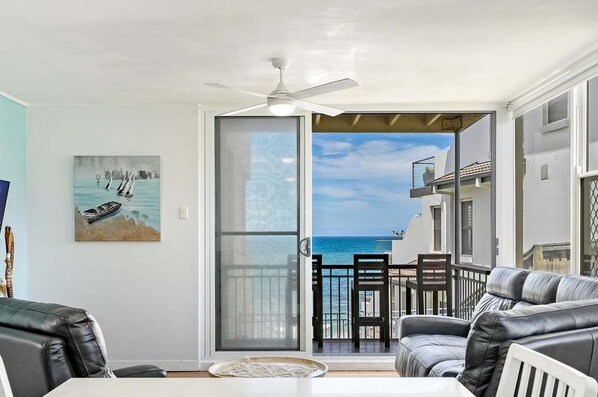 Living area - Oceanfront Stay – Steps to the Sand (The Entrance)