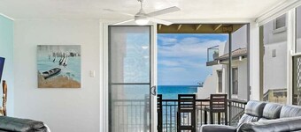 Oceanfront Stay – Steps to the Sand
