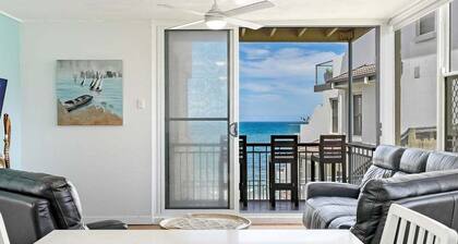Oceanfront Stay – Steps to the Sand