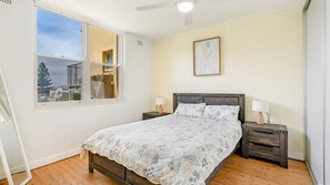 2 bedrooms, Internet, bed sheets - Oceanfront Stay Steps to the Sand (The Entrance)