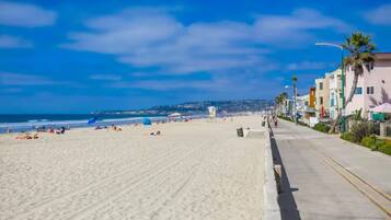 Sun-loungers, beach towels