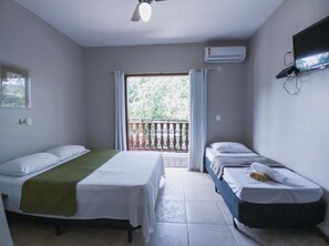 Habitación triple, vista a la ciudad | Wifi gratis 