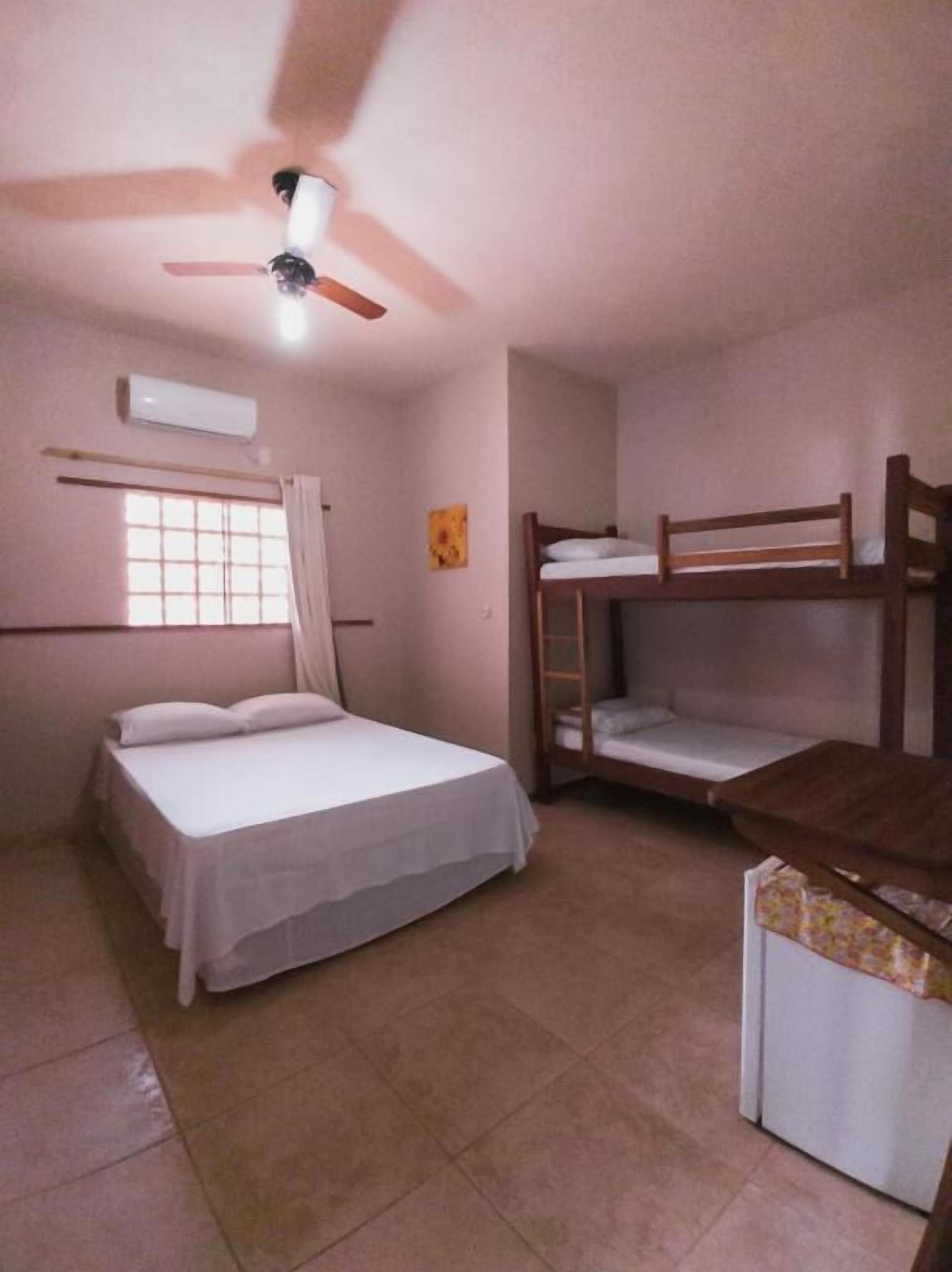 Quarto quádruplo econômico | Banheiro