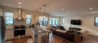 Charming 2 Bedroom Condo in Big Sky Meadow with Private Garage. Pet-Friendly!