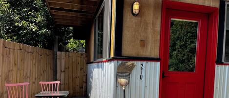 تناول الطعام بالخارج