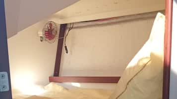 2 室のベッドルーム、WiFi、ベッドシーツ