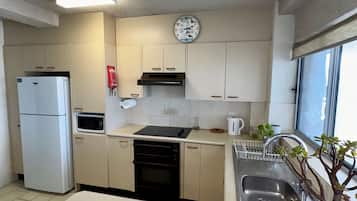 Fridge, microwave, stovetop, toaster